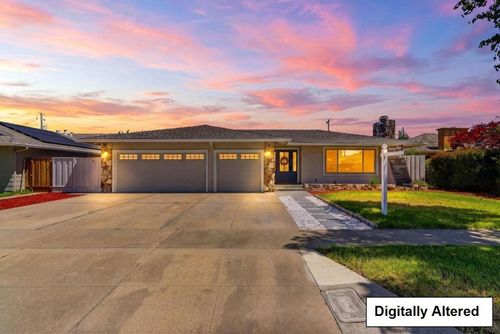 31 La Mirada Ct, Salinas, CA, 93901-3857 | Card Image