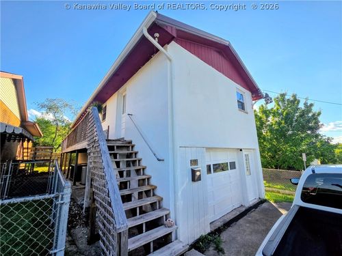 5315 Main Dr, South Charleston, WV, 25309-1813 | Card Image