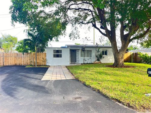 2616 Ne 12th Ter, Pompano Beach, FL, 33064-6910 | Card Image