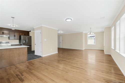 320 E 4th St, Mount Vernon, NY, 10553-1549 | Card Image