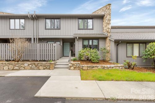 403 Crowfields Dr, Asheville, NC, 28803-3273 | Card Image