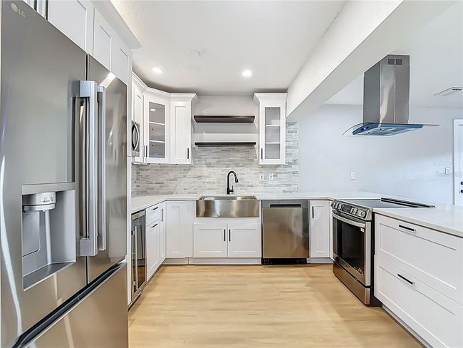 4202 W Bay Vista Ave, House other with 4 bedrooms, 2 bathrooms and null parking in TAMPA FL | Image 13