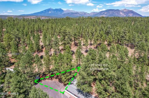 3216 S Leupp Dr, Flagstaff, AZ, 86005-6509 | Card Image