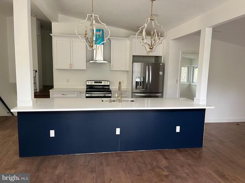 611 Winona Ct, SILVER SPRING, MD, 20902-3265 | Card Image