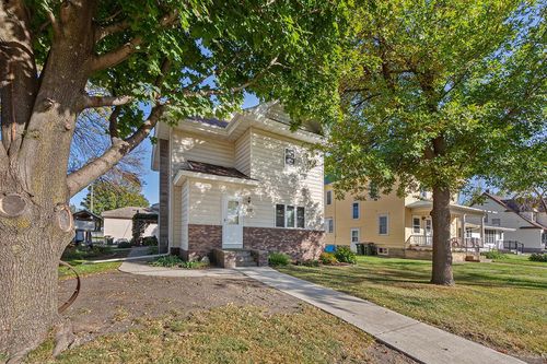 210 4th St S, Gaylord, MN, 55334-7719 | Card Image