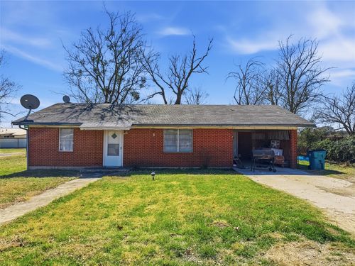 367 W Allen St, Evant, TX, 76525-9634 | Card Image