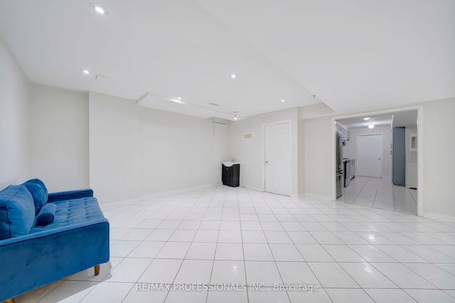 BASEMENT - 73 Fiddleneck Cres, House other with 3 bedrooms, 1 bathrooms and 1 parking in Brampton ON | Image 13