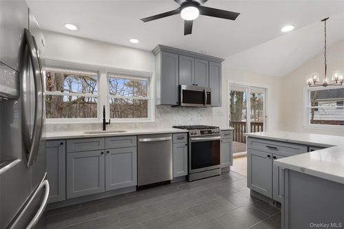 23 Apple Ln, Briarcliff Manor, NY, 10510-1001 | Card Image