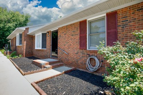 1140 Mckinnon Dr, Rock Hill, SC, 29732-2555 | Card Image