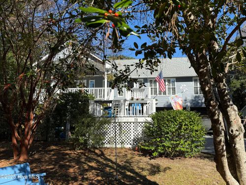138 Loblolly Dr, Pine Knoll Shores, NC, 28512-6210 | Card Image