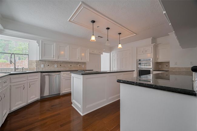 Stainless Steel Appliances | Image 21