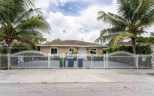 2970 Nw 51st St, Miami, FL, 33142-3561 | Card Image