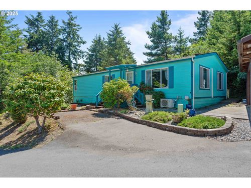 1465 Village Pines Ct, Coos Bay, OR, 97420-2846 | Card Image