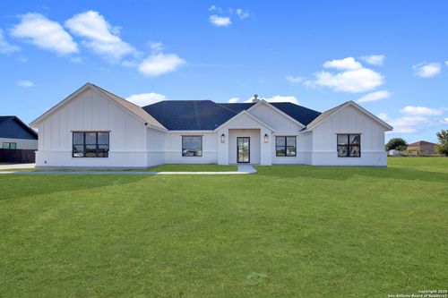 222 Double Creek Loop, Seguin, TX, 78155-3367 | Card Image