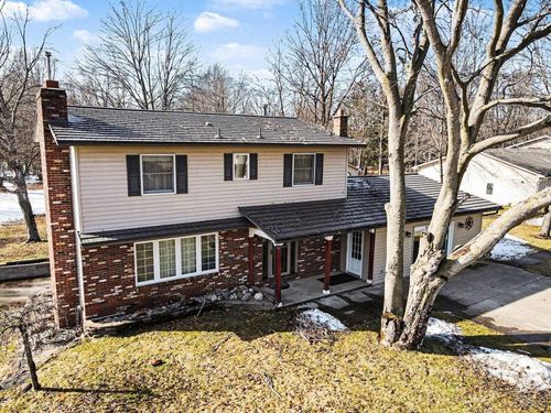 10200 Lake Station Ave, Lake, MI, 48632-9098 | Card Image