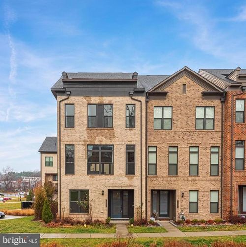 12268 Sessile Cmns, FAIRFAX, VA, 22030-6818 | Card Image