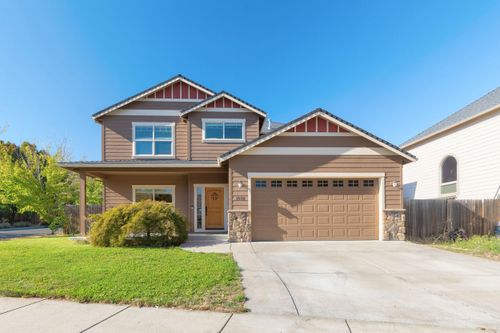1032 Lithia Way, Talent, OR, 97540-7846 | Card Image