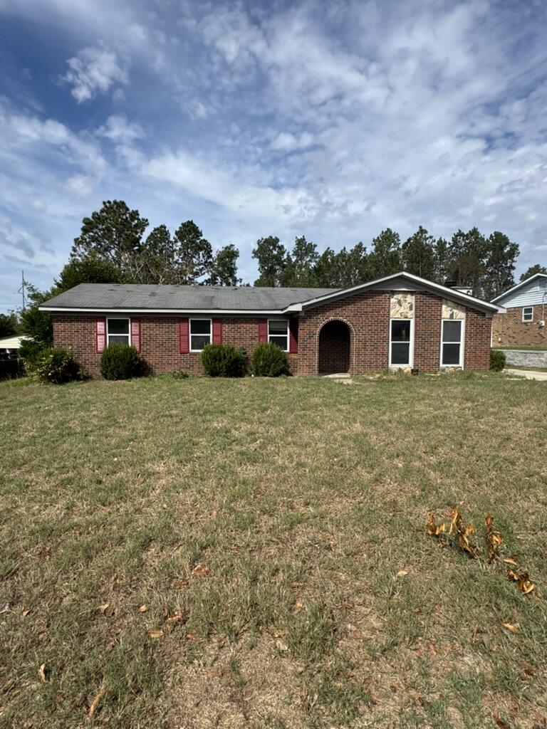 Cap Chat St, Hephzibah, GA 30815