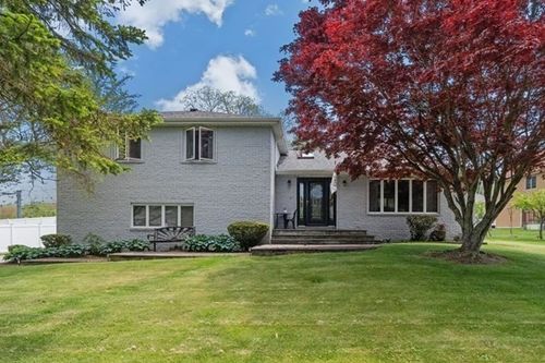 394 Lees River Avenue, Somerset, MA, 02725 | Card Image