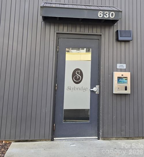 unit-307-630 Calvert St, Charlotte, NC, 28208-5188 | Card Image