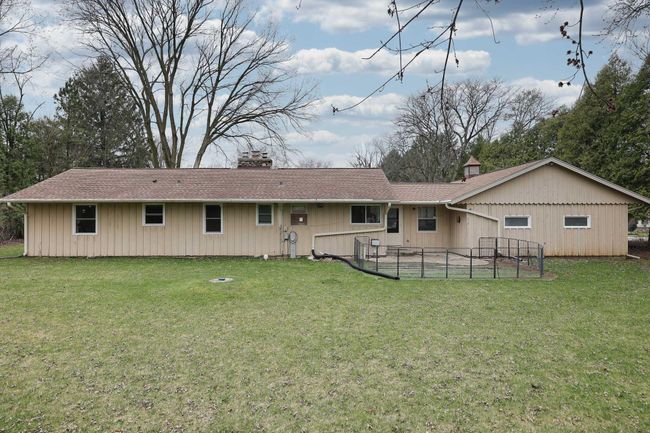 The of the house faces north. | Image 25
