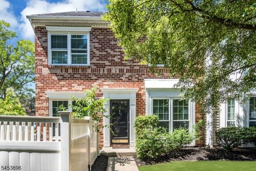 10 Brighton Way, North Brunswick, NJ, 08902-4276 | Card Image
