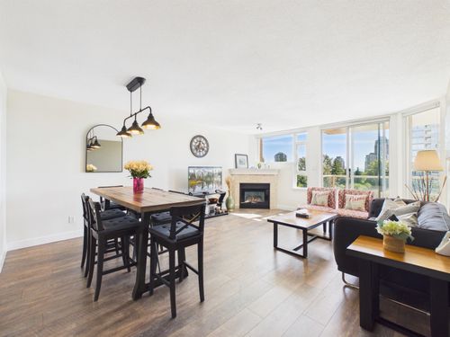 902-7108 Edmonds St, Burnaby, BC, V3N4X9 | Card Image
