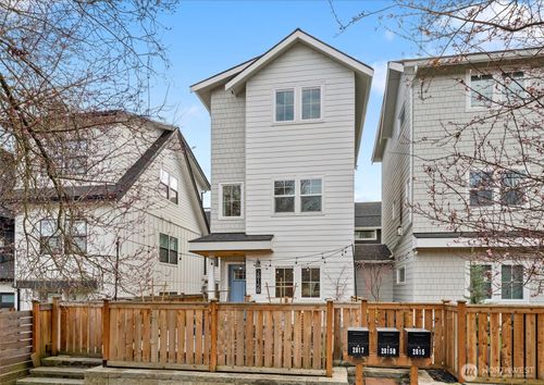 b-2815 E Denny Way, Seattle, WA, 98122-3125 | Card Image