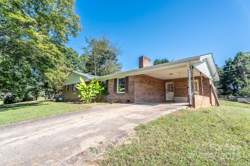 194 Hillsboro Rd, Taylorsville, NC, 28681-3520 | Card Image