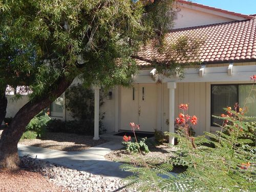 apt-1-2010 Lawrence Crossley Rd, Palm Springs, CA, 92264-6270 | Card Image