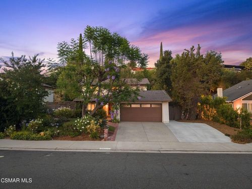 30729 Lakefront Dr, Agoura Hills, CA, 91301-1933 | Card Image