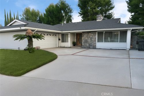 520 W Country Hills Dr, La Habra, CA, 90631-7629 | Card Image