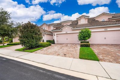 1435 El Conte Drive, Townhouse with 3 bedrooms, 2 bathrooms and null parking in CHAMPIONS GATE FL | Image 2