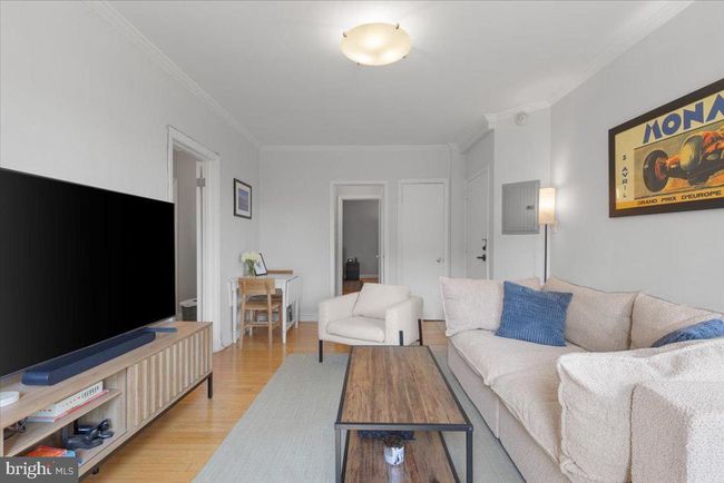 APT-402 - 3028 Wisconsin Ave Nw, Condo with 2 bedrooms, 2 bathrooms and null parking in WASHINGTON DC | Image 6