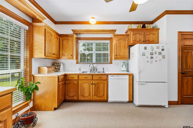 320 County Road 2317, House other with 3 bedrooms, 3 bathrooms and null parking in Mineola TX | Image 35