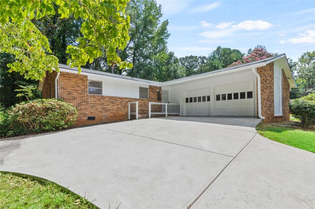 Forrest Cir, Atlanta, GA 30354