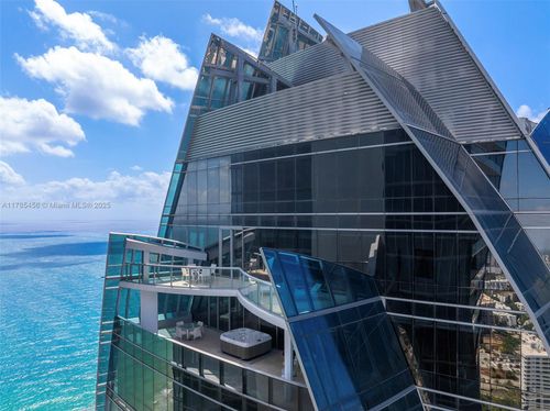 ph4806-17121 Collins Ave, Sunny Isles Beach, FL, 33160-3897 | Card Image