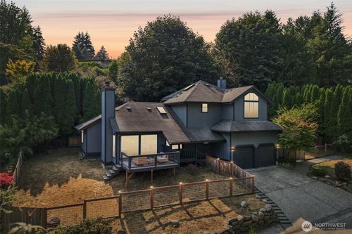 5231 Ne 193rd Pl, Lake Forest Park, WA, 98155-2961 | Card Image