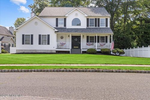 20 Northgate Dr, Englishtown, NJ, 07726-4258 | Card Image