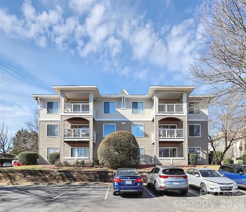 c-10008 Graduate Ln, Charlotte, NC, 28262-8870 | Card Image