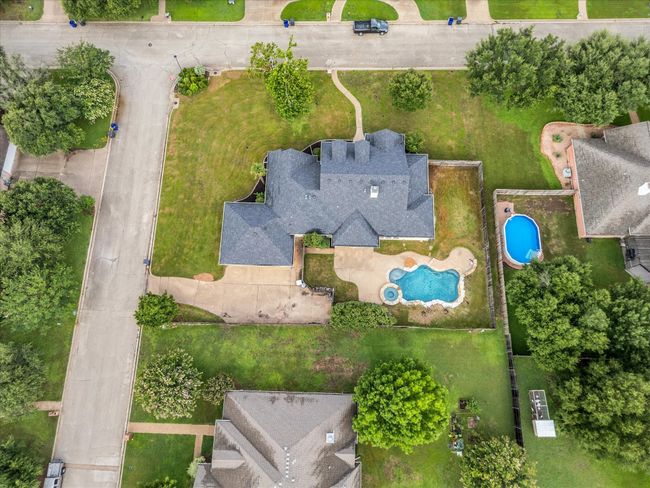 Bird's eye view of a pool area | Image 35