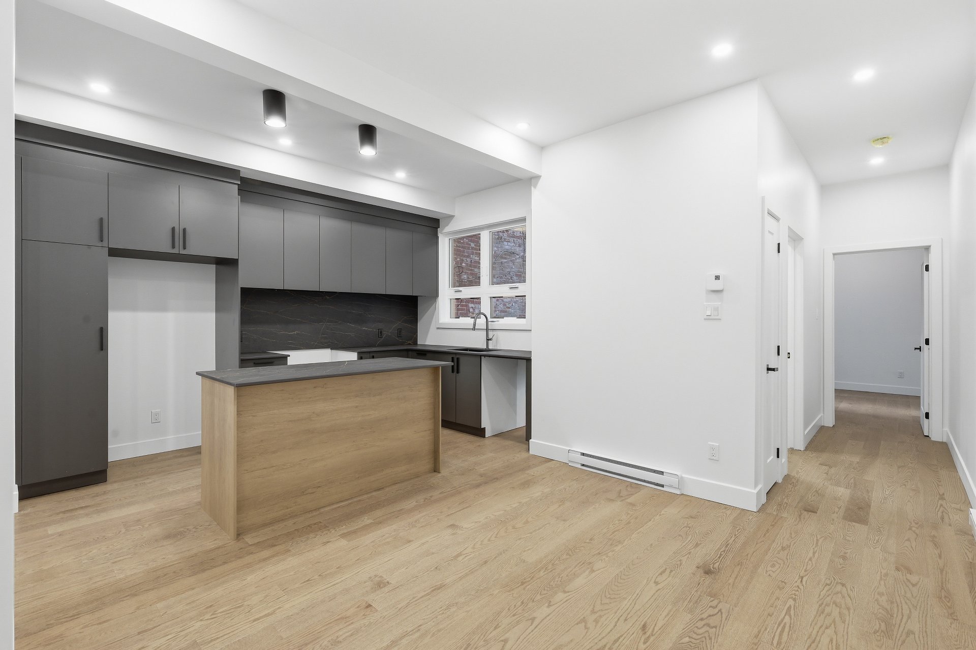 Residential Lease in Montréal (Mercier/Hochelaga-Maisonneuve) 2