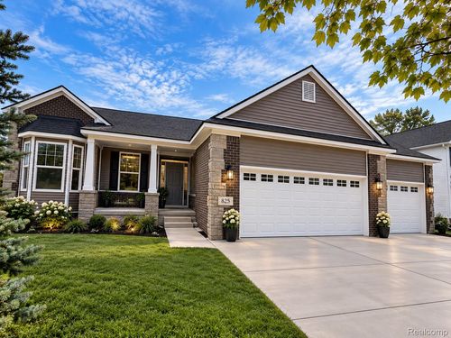 825 Preserve Ln, White Lake, MI, 48386-1708 | Card Image