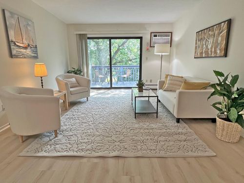 apt-336-2800 Hamline Ave N, Roseville, MN, 55113-1764 | Card Image