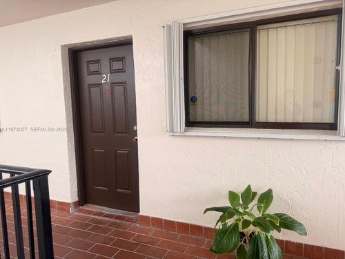 21-6278 W 22nd Ct, Hialeah, FL, 33016-3968 | Card Image