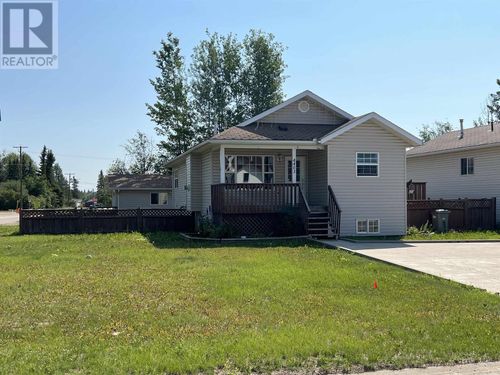 4403 Heritage Cres, Fort Nelson, BC, V0C1R0 | Card Image