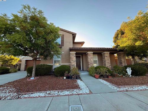 2732 Breaker Ln, Hayward, CA, 94545-1347 | Card Image