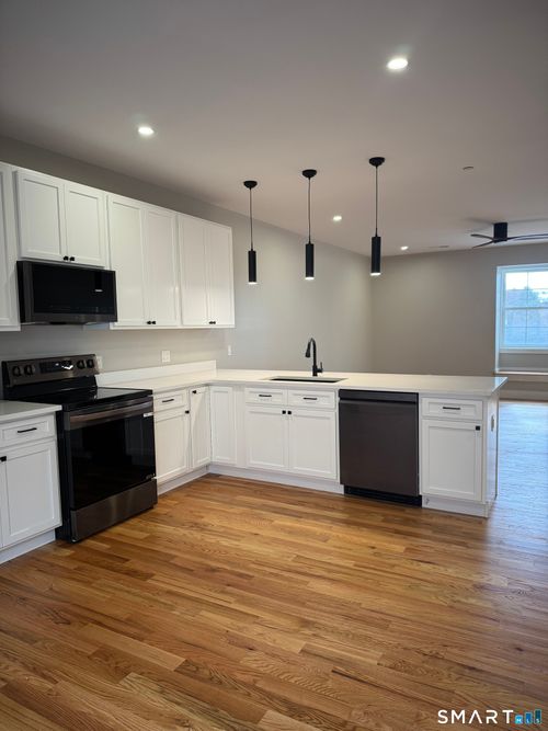 unit-b7-243 Echo Lake Rd, Watertown, CT, 06795-2694 | Card Image