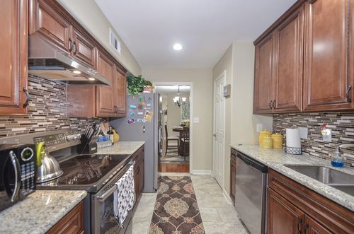 10264 Briar Forest Dr, Houston, TX, 77042-2404 | Card Image