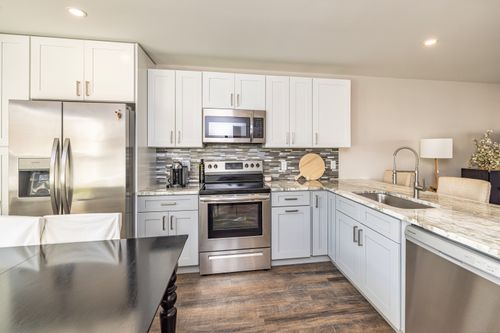 207-94 N Bride Brook Rd, East Lyme, CT, 06333 | Card Image